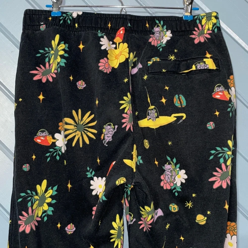Nike Sportswear Club Fleece Pants Outer Space Print Soft Joggers Black - Picture 7 of 10